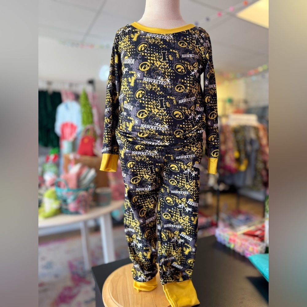 Iowa Hawkeyes Kids Pajamas - Black and Gold